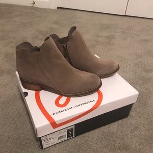 Blondo Lanka Waterproof Booties